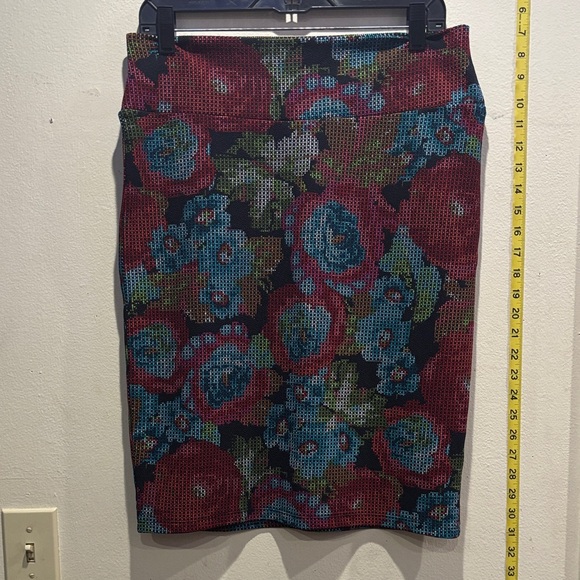 LuLaRoe Dresses & Skirts - LuLaRoe Red and Blue Floral Pencil Skirt